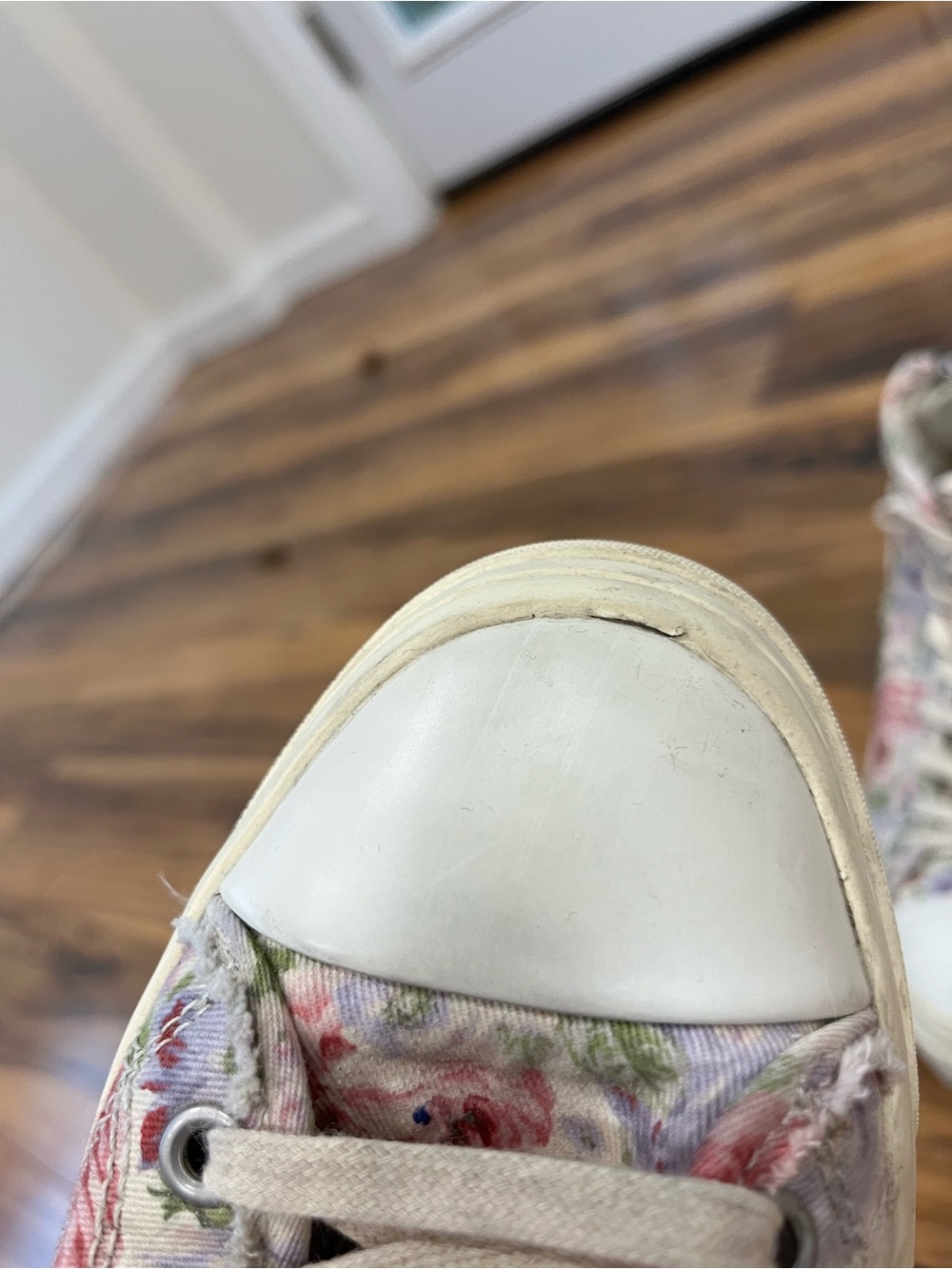 R13 Distressed High-Top Platform Sneakers - Cream Floral - Picture 5 of 10